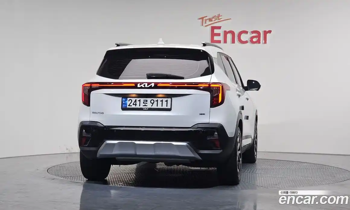 Kia Seltos 2023 1.6 Автомат в Москве № 56194, фото 3