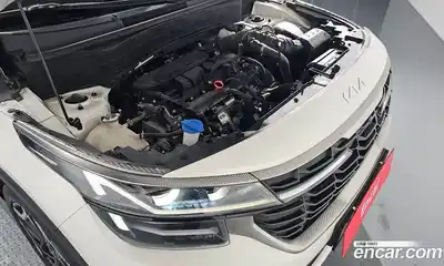 Kia Seltos 2023 1.6 Автомат в Москве № 56194, миниатюра 5