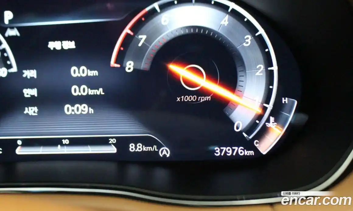 Genesis GV70 2023 2.5 Автомат в Москве № 58081, фото 8