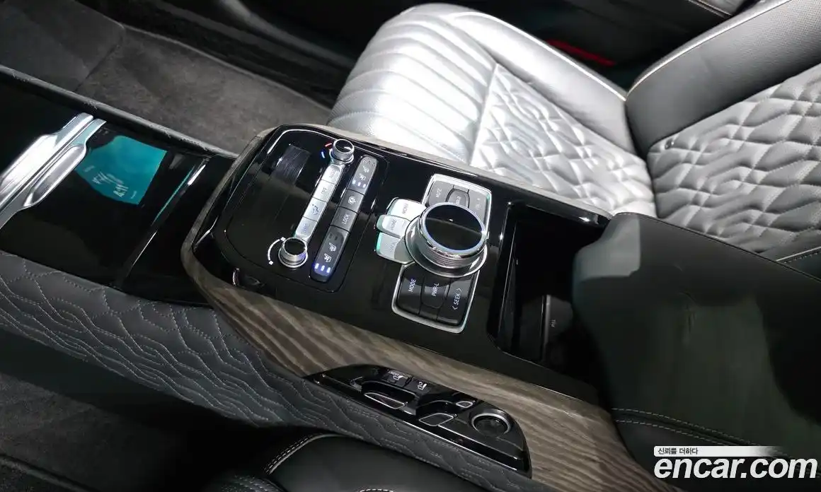 Genesis G90 2019 5.0 Автомат в Москве № 58204, фото 19