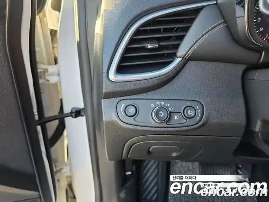 Chevrolet Trax 2019 1.6 Автомат в Москве № 74657, фото 15