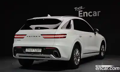 Genesis GV70 2023 2.5 Автомат в Москве № 85271, миниатюра 2