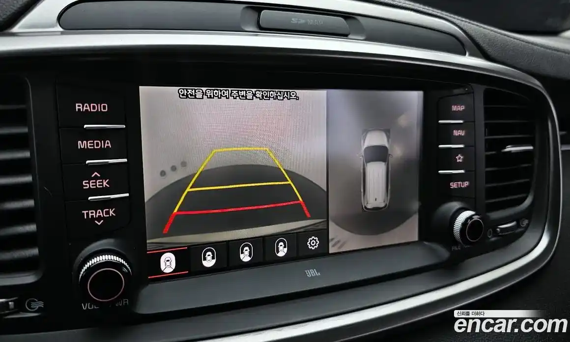 Kia Sorento 2018 2.0 Автомат в Москве № 96108, фото 13