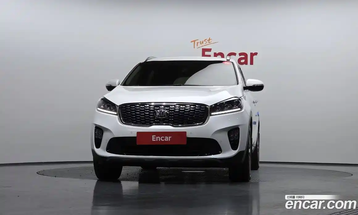 Kia Sorento 2018 2.0 Автомат в Москве № 96108, фото 16