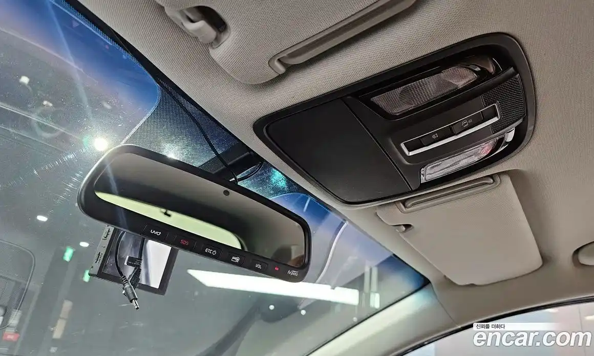 Kia Sorento 2018 2.0 Автомат в Москве № 96108, фото 5