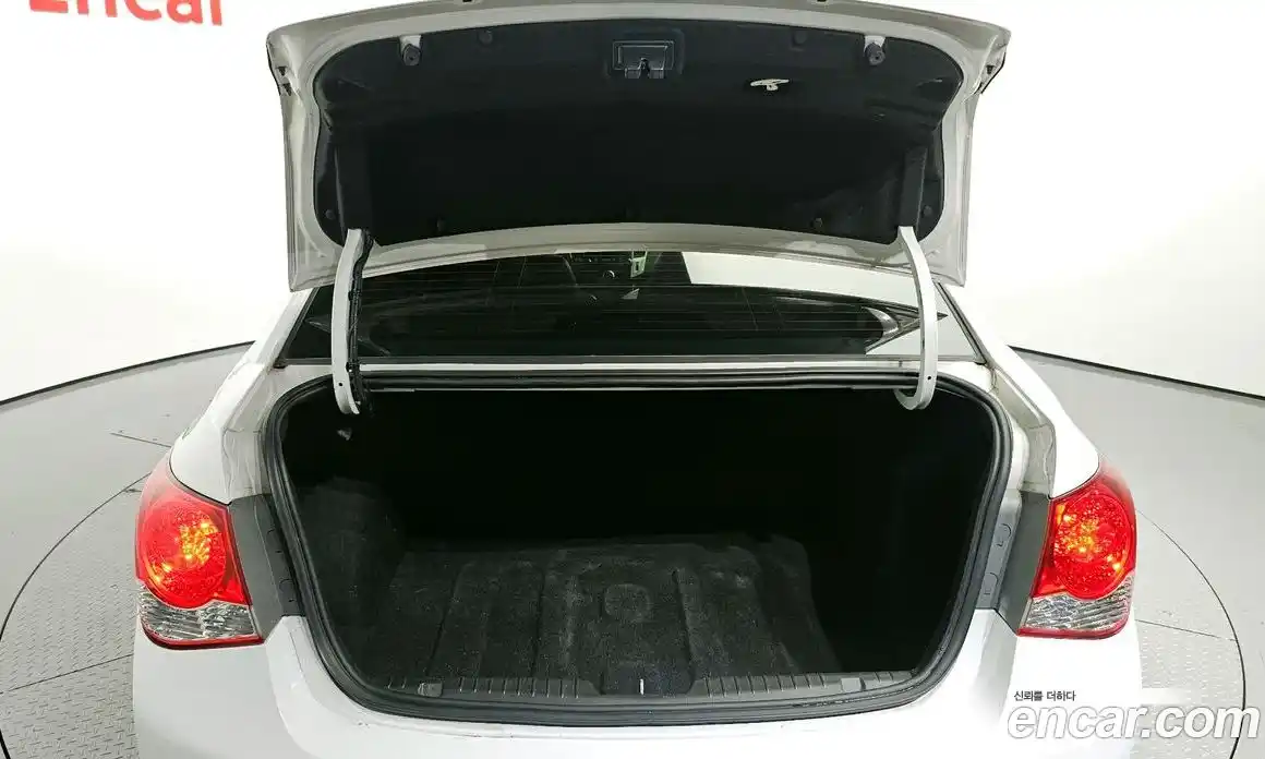 Chevrolet Cruze 2013 1.8 Автомат в Москве № 104681, фото 15