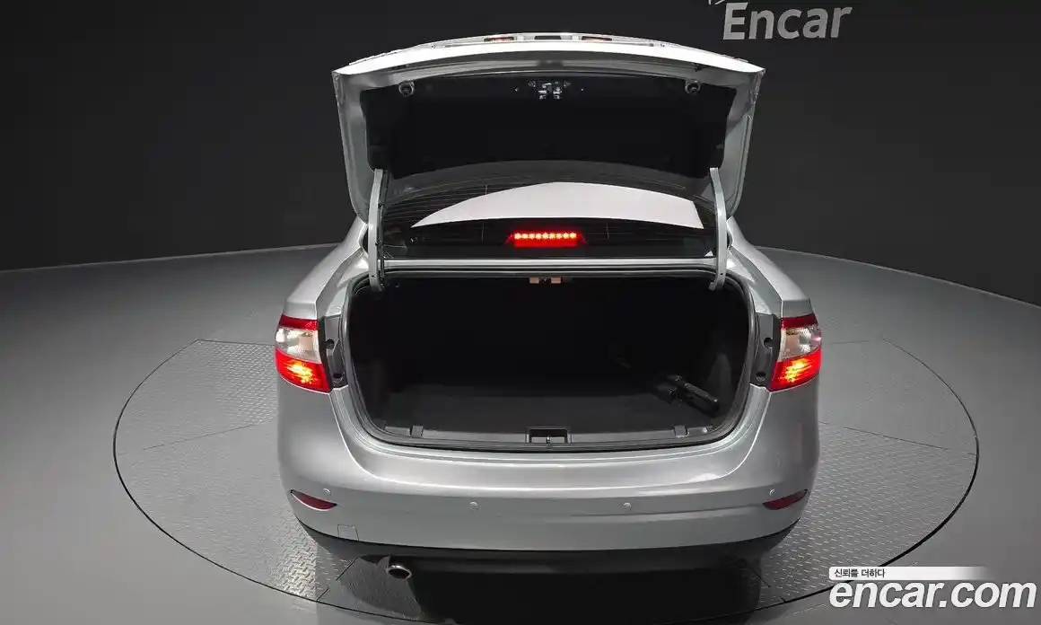 Renault SM3 2010 1.6 Автомат в Москве № 106053, фото 3