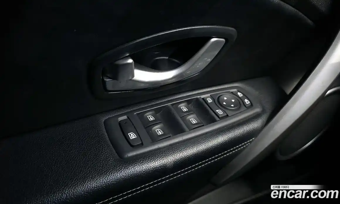 Renault SM3 2010 1.6 Автомат в Москве № 106053, фото 10