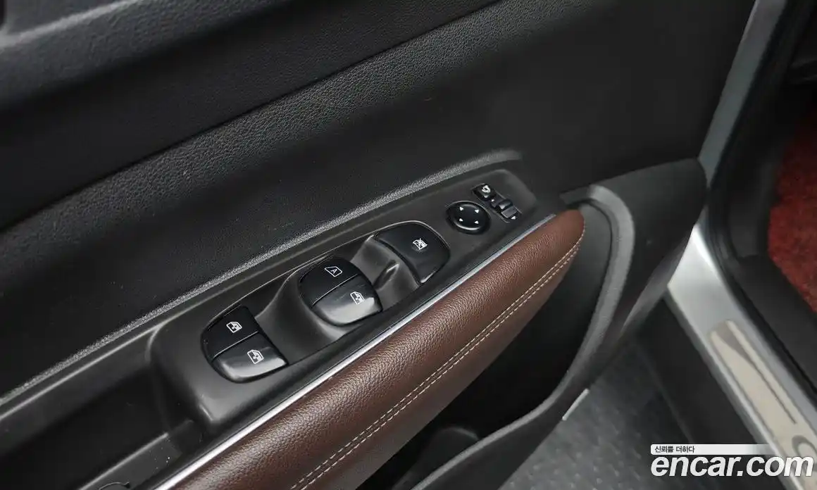 Renault QM6 2017 2.0 Автомат в Москве № 106060, фото 17