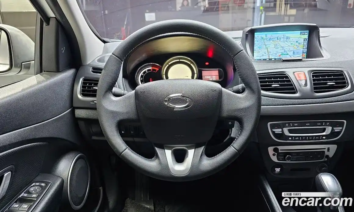 Renault SM3 2018 1.6 Автомат в Москве № 107150, фото 16