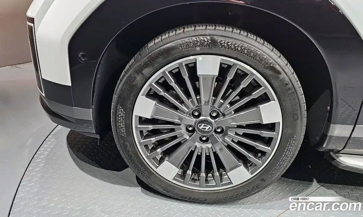 Hyundai Santa Fe 2024 1.6 Автомат в Москве № 109208, фото 13