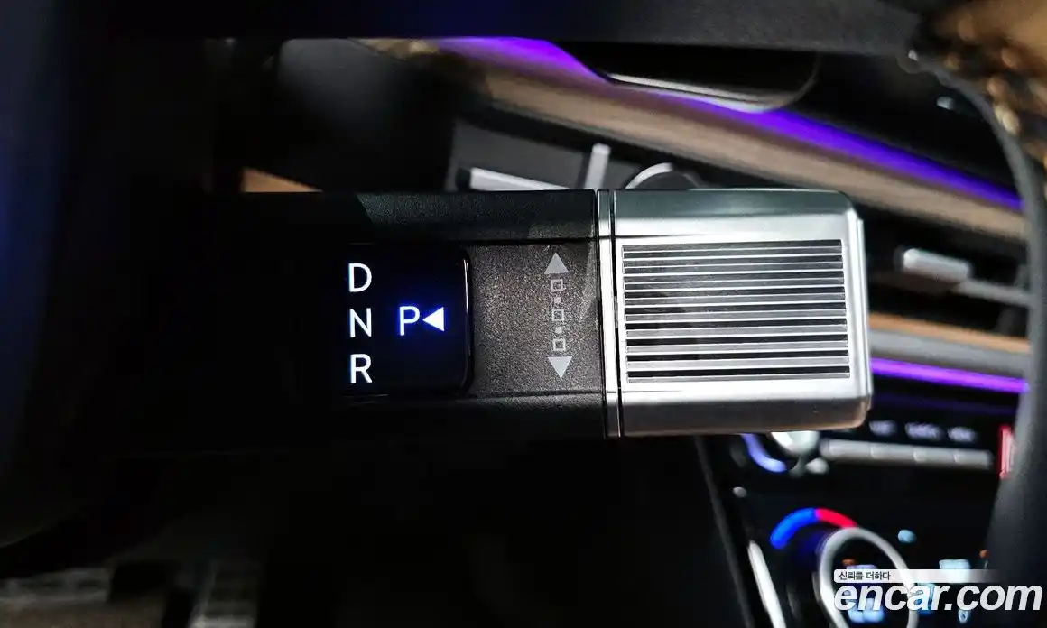 Hyundai Santa Fe 2024 1.6 Автомат в Москве № 109208, фото 19