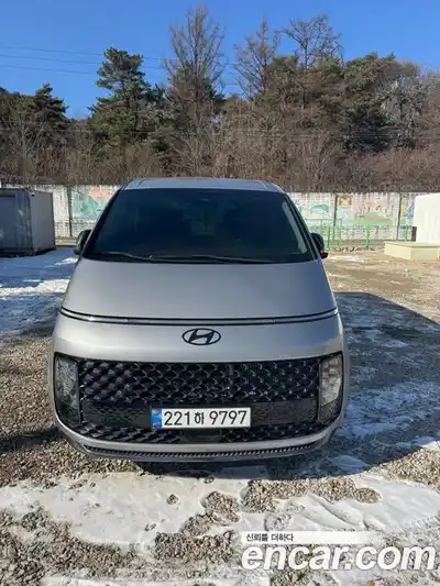Hyundai Staria, 2025