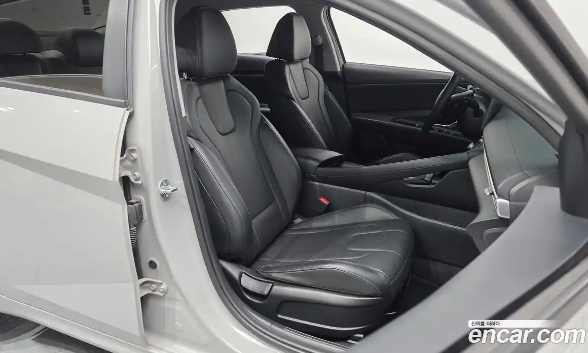 Hyundai Avante 2025 1.6 Автомат в Москве № 112944, фото 13