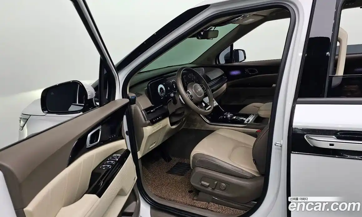 Kia Canival 2023 3.5 Автомат в Москве № 115453, фото 16