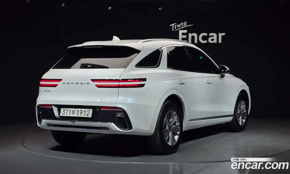 Genesis GV70 2023 2.5 Автомат в Москве № 116704, фото 5