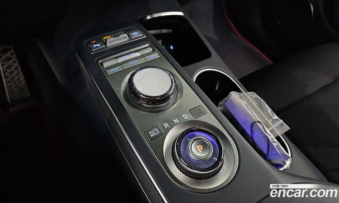 Genesis GV70 2024 2.5 Автомат в Москве № 116862, фото 3