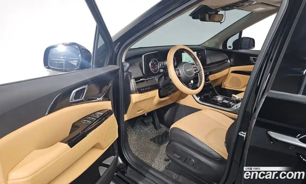 Kia Canival 2023 3.5 Автомат в Москве № 121190, фото 15