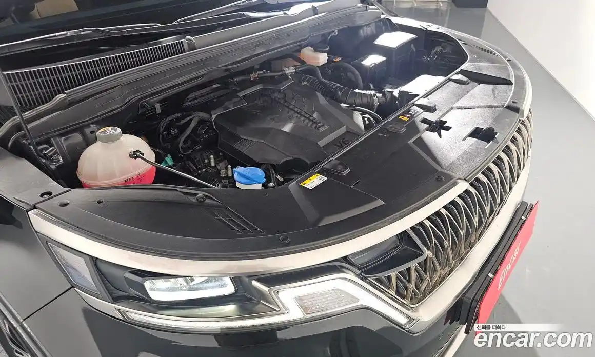 Kia Canival 2023 3.5 Автомат в Москве № 121190, фото 3