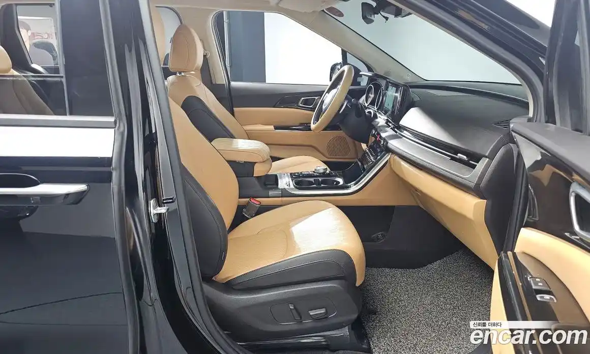 Kia Canival 2023 3.5 Автомат в Москве № 121190, фото 7