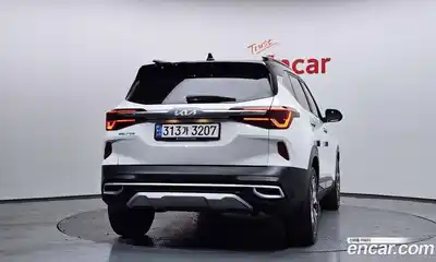 Kia Seltos 2022 1.6 Автомат в Москве № 121465, миниатюра 4