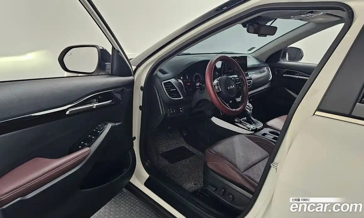 Kia Seltos 2022 1.6 Автомат в Москве № 121465, фото 10