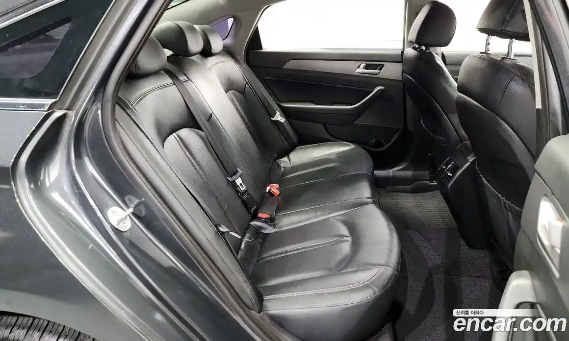 Hyundai Sonata 2018 2.0 Автомат в Москве № 123557, фото 12