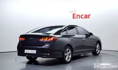 Hyundai Sonata 2018 2.0 Автомат в Москве № 123557, миниатюра 2