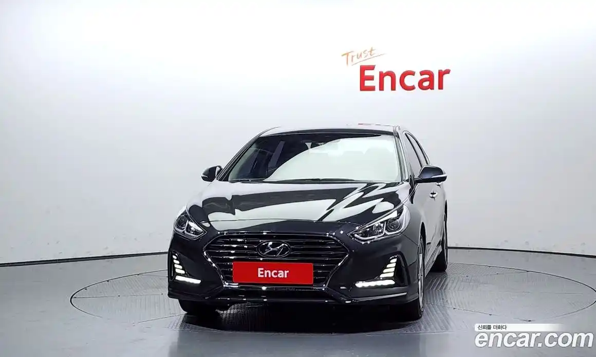 Hyundai Sonata 2018 2.0 Автомат в Москве № 123557, фото 3