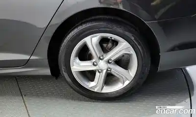 Hyundai Sonata 2018 2.0 Автомат в Москве № 123557, миниатюра 5