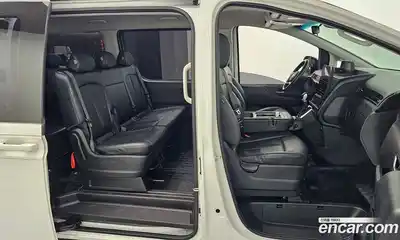 Hyundai Staria 2023 2.2 Автомат в Москве № 125511, миниатюра 8