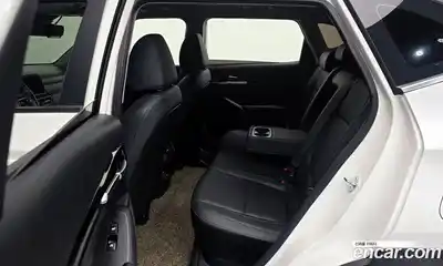 Kia Seltos 2023 1.6 Автомат в Москве № 127799, миниатюра 2