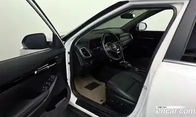 Kia Seltos 2023 1.6 Автомат в Москве № 127799, миниатюра 5