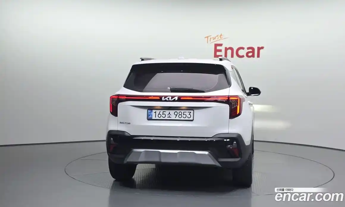 Kia Seltos 2023 1.6 Автомат в Москве № 127799, фото 8