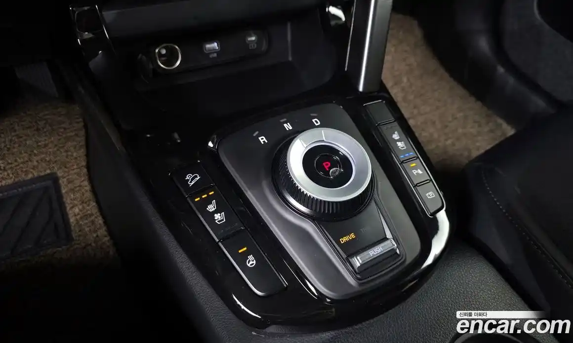 Kia Seltos 2023 1.6 Автомат в Москве № 127799, фото 10