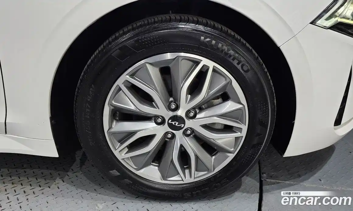 Kia K5 2023 2.0 Автомат в Москве № 132305, фото 13