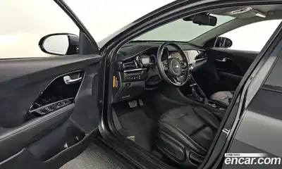 Kia Niro 2020 1.6 Автомат в Москве № 133179, миниатюра 12