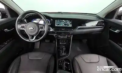 Kia Niro 2020 1.6 Автомат в Москве № 133179, миниатюра 7
