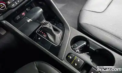 Kia Niro 2020 1.6 Автомат в Москве № 133179, миниатюра 9