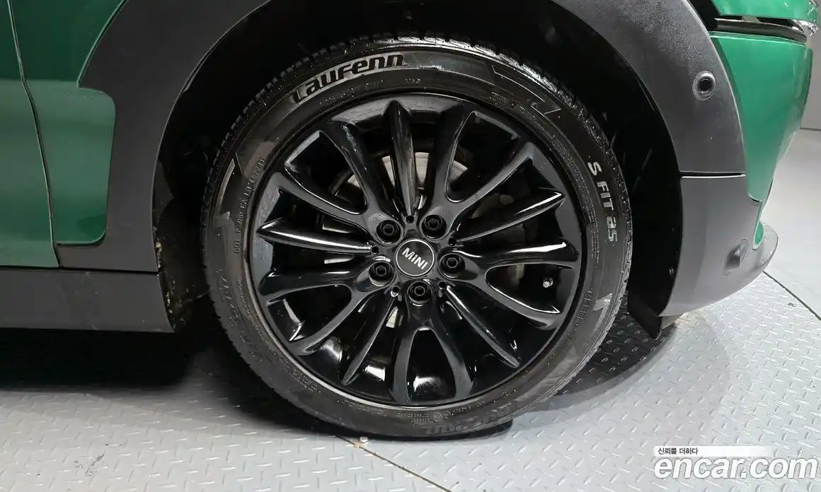 Mini Clubman 2020 1.5 Автомат в Москве № 141172, фото 17