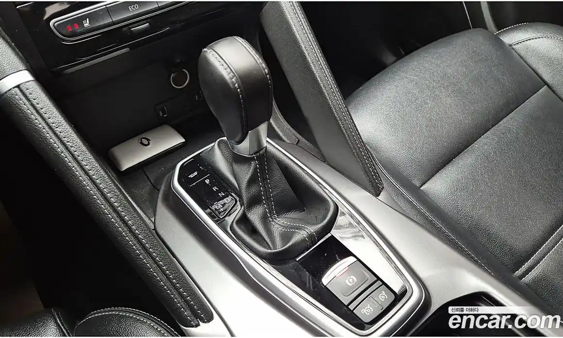 Renault QM6 2023 2.0 Автомат в Москве № 152342, фото 12