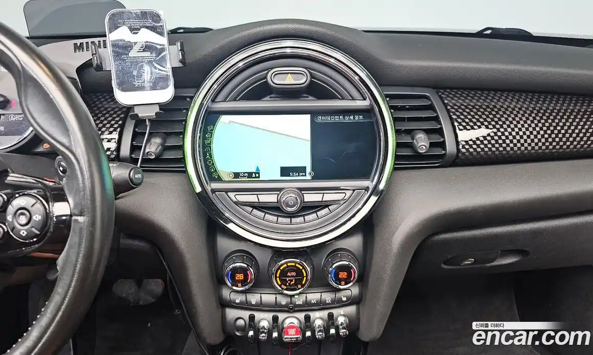 Mini Cooper Convertible 2016 2.0 Автомат в Москве № 156009, фото 15