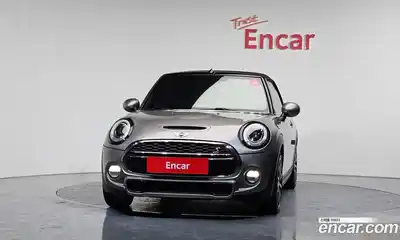 Mini Cooper Convertible 2016 2.0 Автомат в Москве № 156009, миниатюра 3