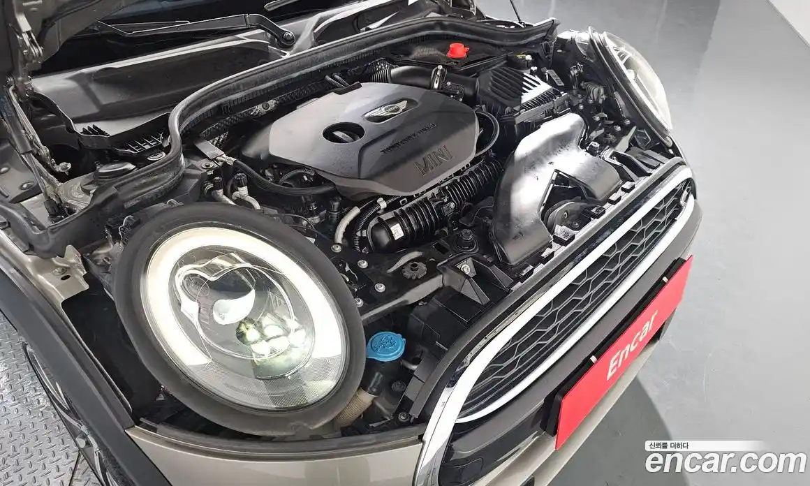 Mini Cooper Convertible 2016 2.0 Автомат в Москве № 156009, фото 6