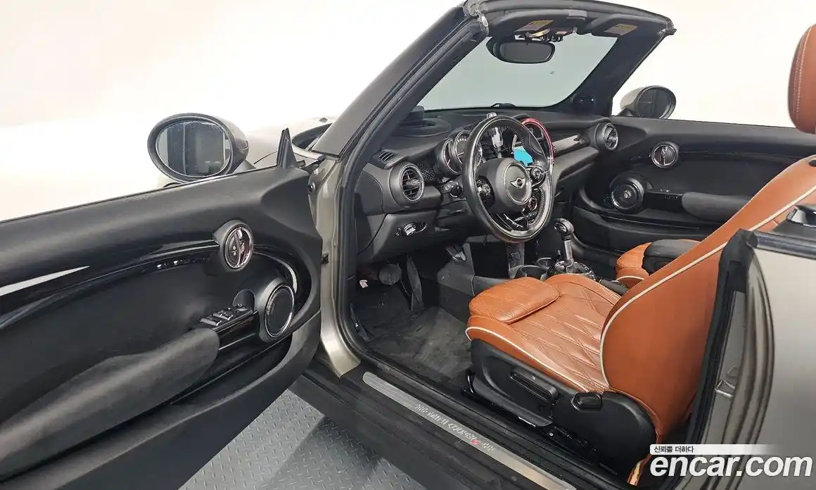 Mini Cooper Convertible 2016 2.0 Автомат в Москве № 156009, фото 10