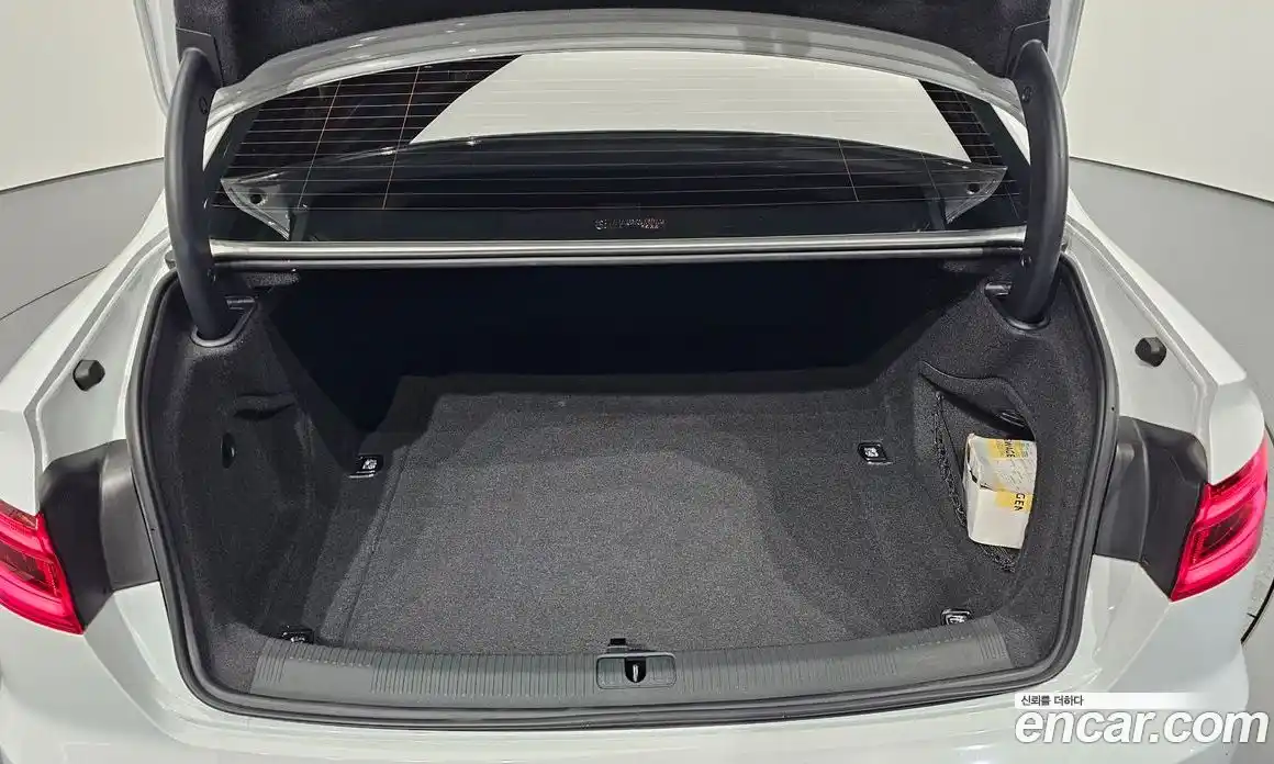 Audi A4 2019 2.0 Автомат в Москве № 158018, фото 18