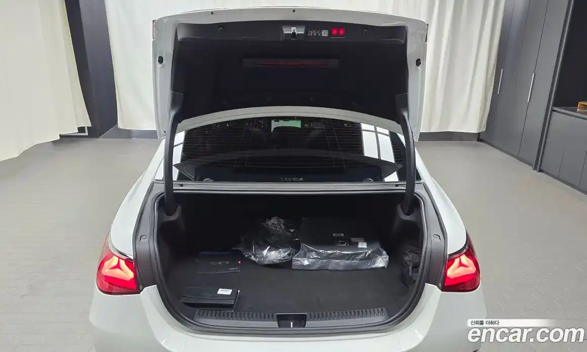 Mercedes-Benz E-Class 2025 3.0 Автомат в Москве № 160261, фото 17