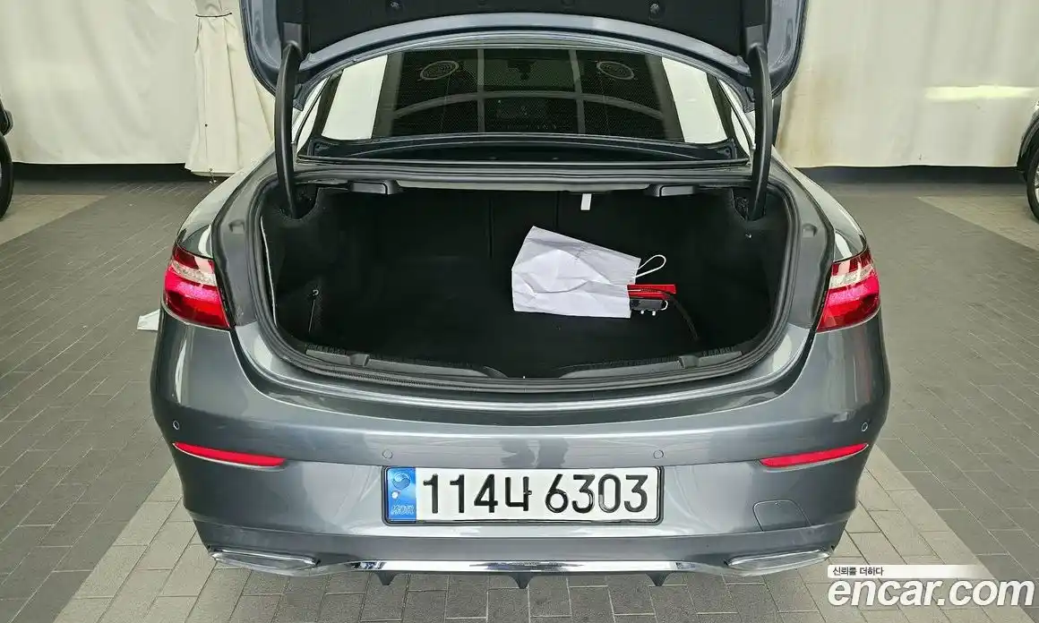 Mercedes-Benz E-Class 2017 1.9 Автомат в Москве № 160648, фото 19