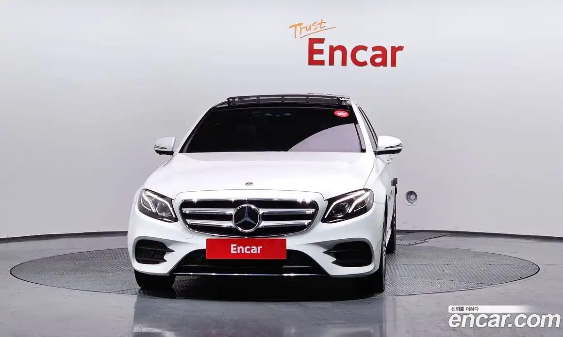 Mercedes-Benz E-Class 2020 2.0 Автомат в Москве № 161541, фото 3