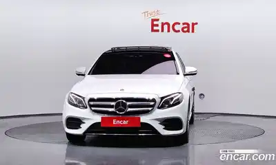 Mercedes-Benz E-Class 2020 2.0 Автомат в Москве № 161541, миниатюра 3